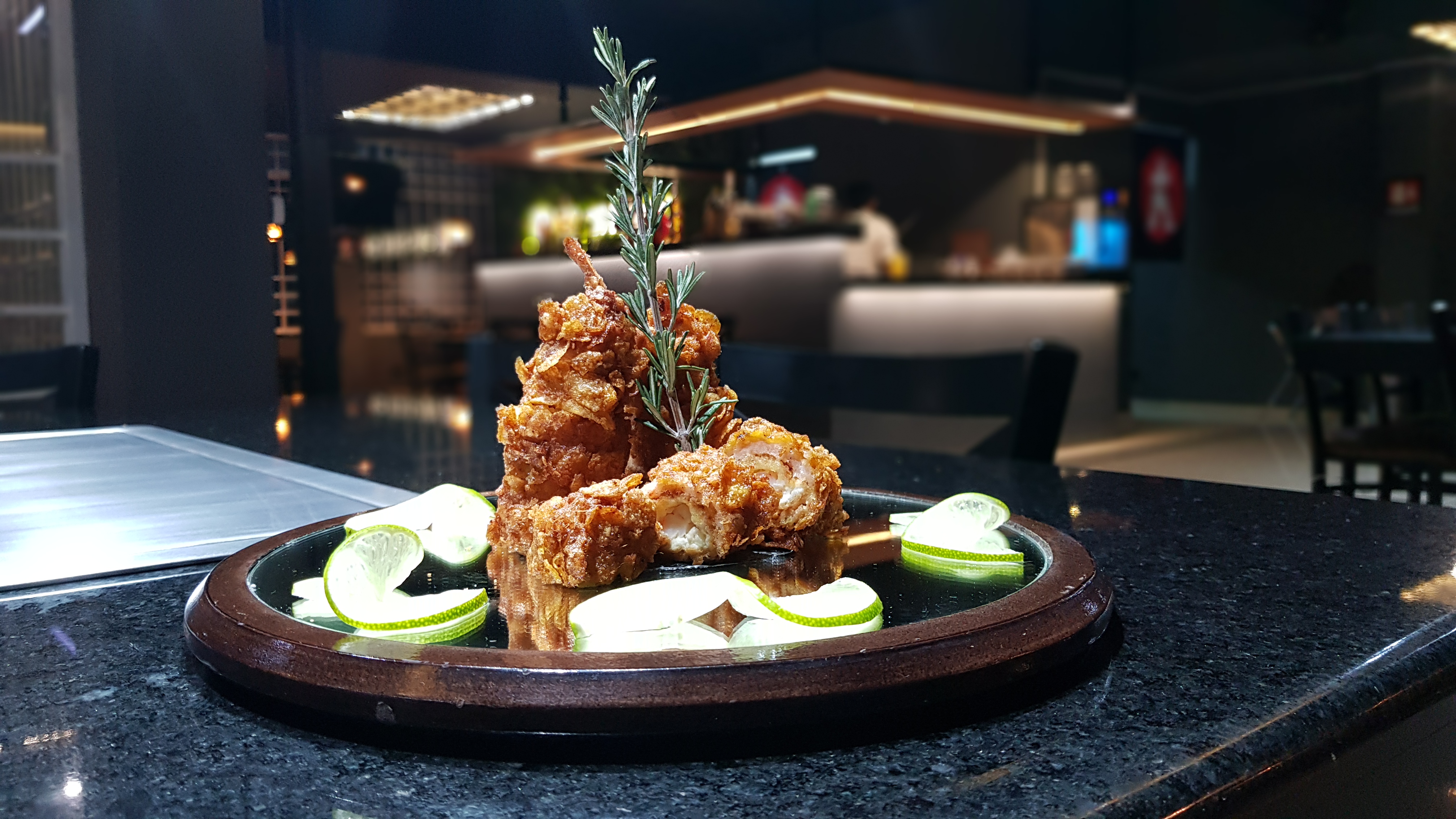 Platillo japonés servido en Yushijiro San